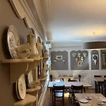 De L'ange Hotel