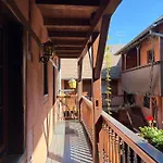 De L'ange Hotel 3*