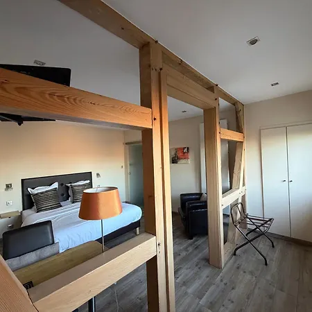 De L'ange Hotel